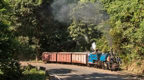 Indien-2020-tanago-erlebnisreisen-eisenbahnreisen-railfan-tours-photo_charter-24.jpg