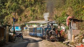 Indien-2020-tanago-erlebnisreisen-eisenbahnreisen-railfan-tours-photo_charter-40.jpg